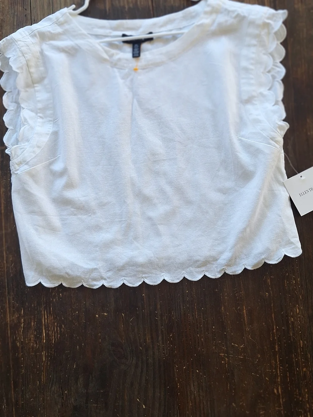 Minimalist Ellen Tracy White Scallop Edge Crop Top Sz L NWT - Picture 6 of 10